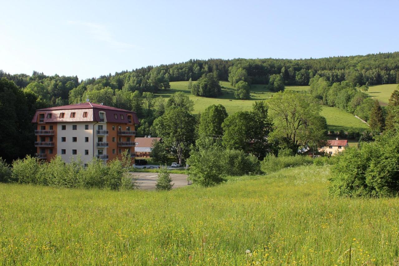 Apartman Skrovanova Horni Lipova Extérieur photo